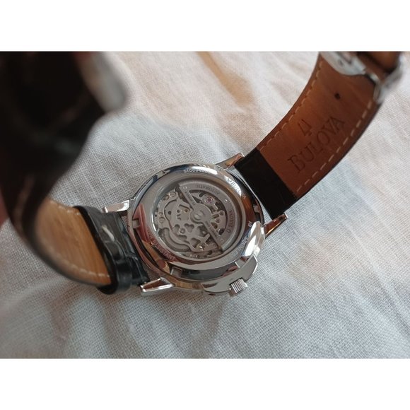 Watch - Picture 7 of 10